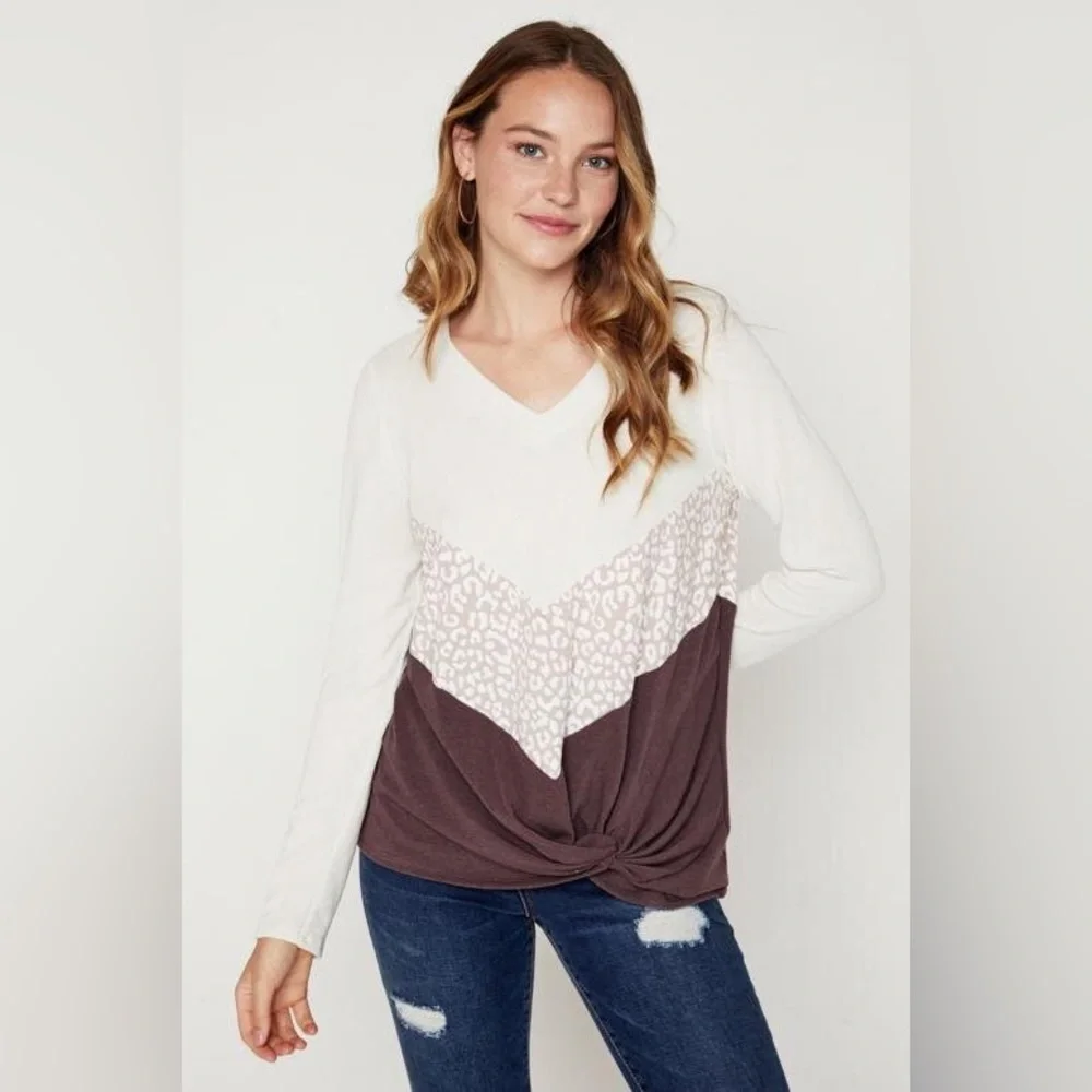 NWT Hailey & Co Animal Print Color Block Long Sleeve Top, Brown/Cream - Picture 3 of 13